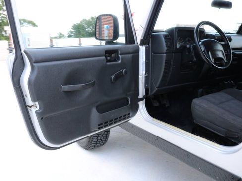 Used 2003 Jeep Wrangler Rubicon AWD/4WD image 78