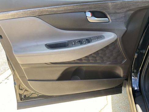 Used 2019 Hyundai Santa Fe SE FWD image 12