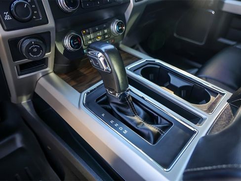 Used 2019 Ford F150 Lariat w/ Equipment Group 502A Luxury image 26