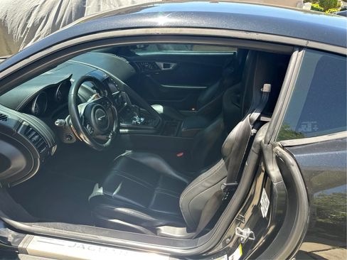 Used 2015 Jaguar F-TYPE R RWD image 9