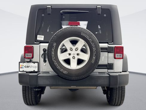 Used 2016 Jeep Wrangler Unlimited Sport w/ Quick Order Package 24S image 4