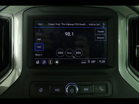 Used 2025 Chevrolet Silverado 2500 Custom w/ Custom Value Package image 28