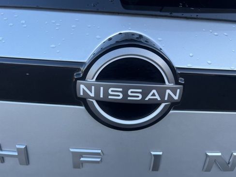 Certified 2025 Nissan Pathfinder SL w/ SL Premium Package image 35