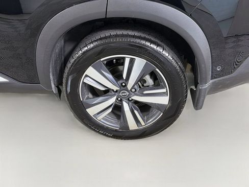 Used 2023 Nissan Rogue SL w/ SL Premium Package FWD image 32