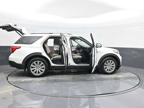 Used 2020 Ford Explorer Limited w/ Class III Trailer Tow Package AWD/4WD image 30
