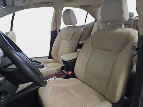 Used 2010 Lexus HS 250h image 17