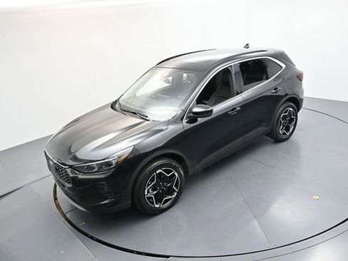 New 2026 Ford Escape Platinum image 20