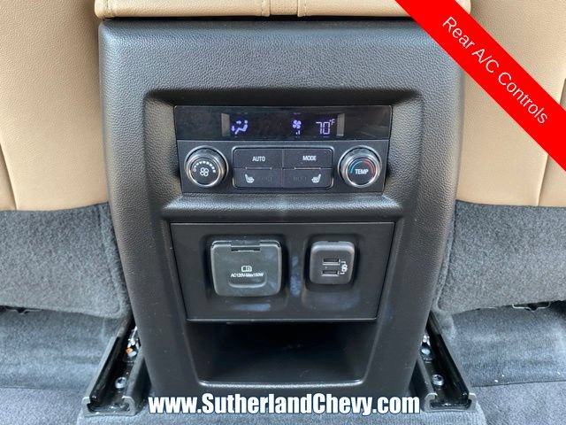 Used 2022 Chevrolet Traverse Premier AWD/4WD image 54