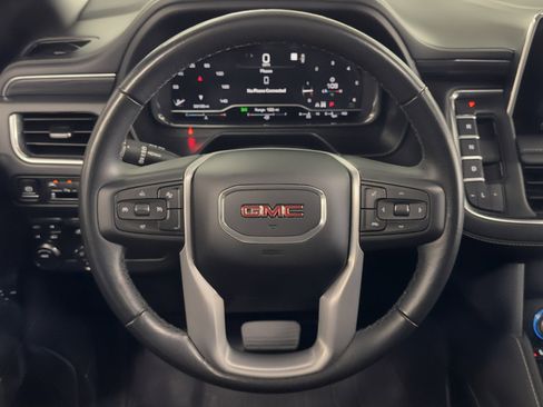 Used 2023 GMC Yukon SLT image 20