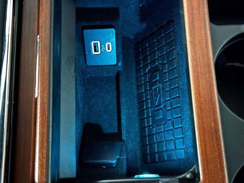 Used 2022 Lincoln Navigator Reserve image 26