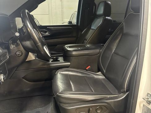 Used 2021 GMC Yukon SLT w/ SLT Premium Package AWD/4WD image 7