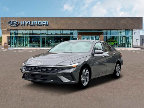 New 2026 Hyundai Elantra Limited FWD image 1