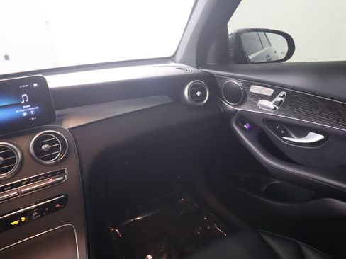 Used 2022 Mercedes-Benz GLC 300 4MATIC image 12