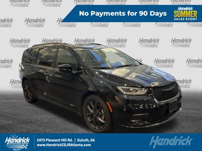 Used 2025 Chrysler Pacifica Limited