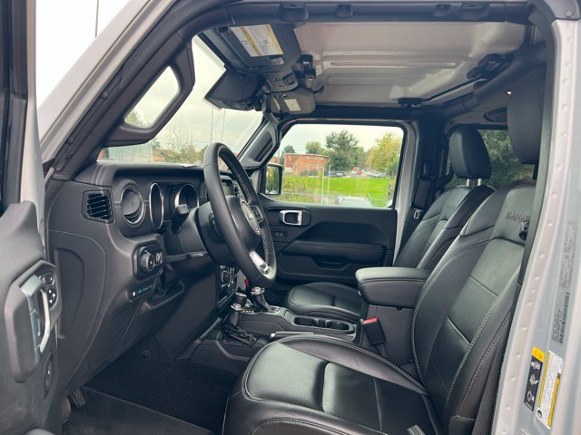 Used 2023 Jeep Wrangler Unlimited Sahara w/ Cold Weather Group AWD/4WD image 31