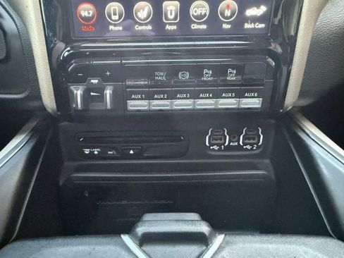 Used 2019 RAM 2500 Laramie image 30