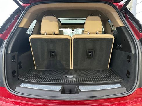 Used 2023 Cadillac XT6 Sport w/ Platinum Package image 14