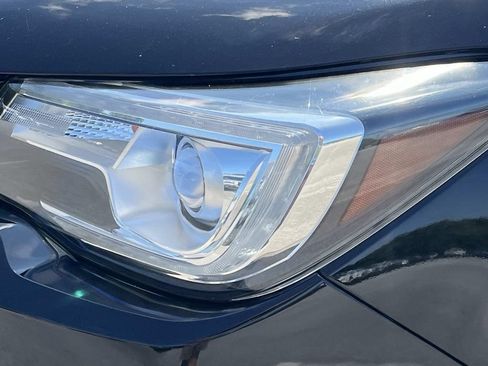 Used 2018 Subaru Forester 2.5i Touring w/ Popular Package #2 AWD/4WD image 9