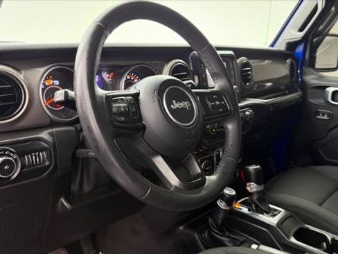 Used 2018 Jeep Wrangler Unlimited Sport S AWD/4WD image 24