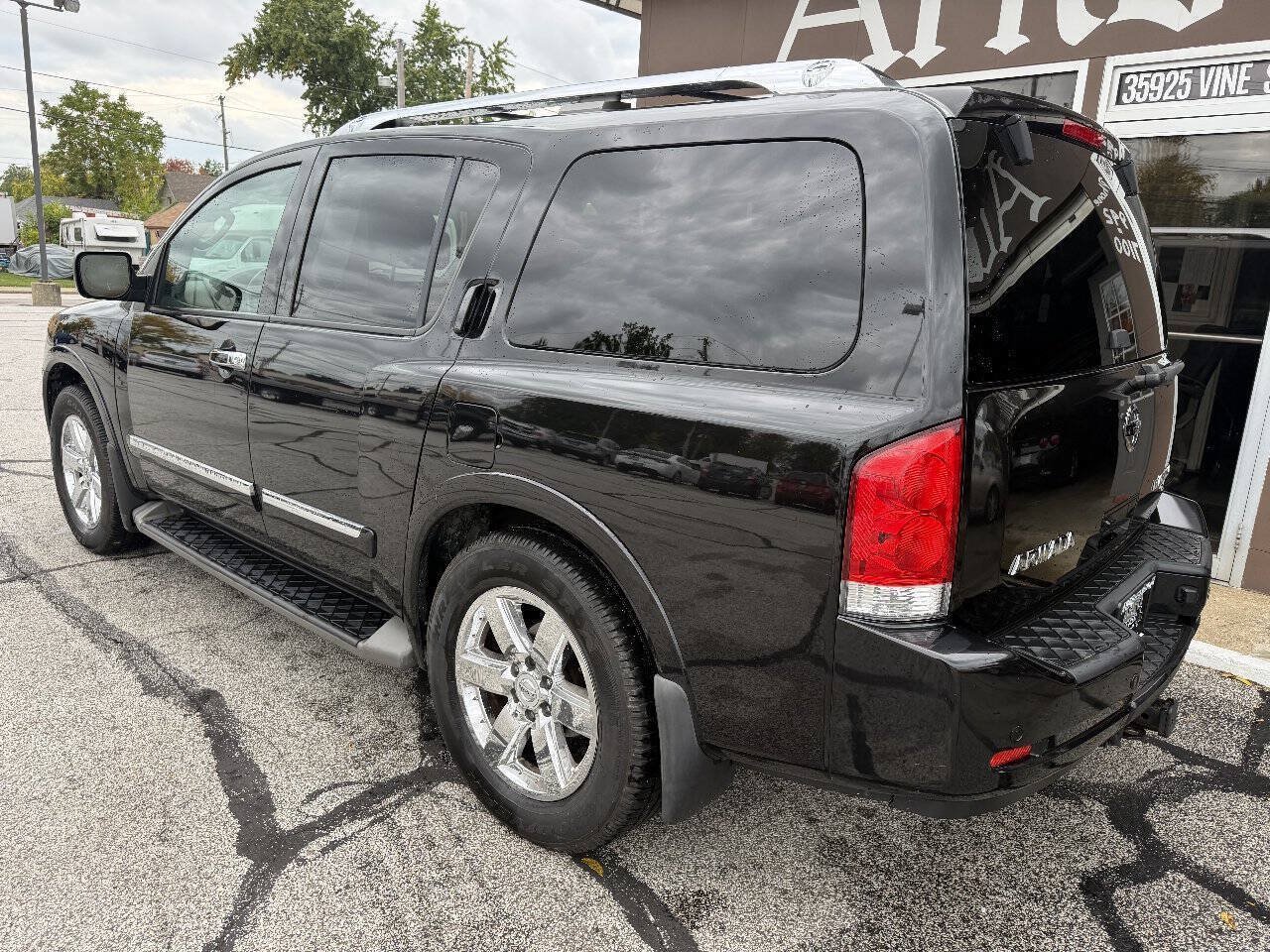 Used 2012 Nissan Armada Platinum AWD/4WD image 6