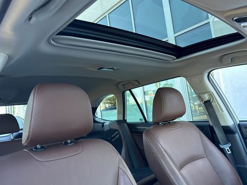 Used 2018 Subaru Outback 2.5i Touring image 17