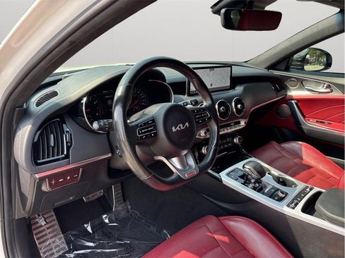 Used 2022 Kia Stinger GT2 image 6
