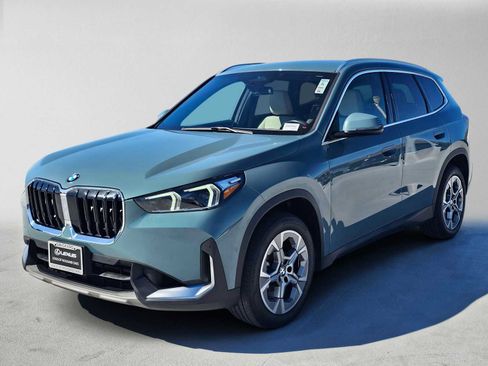 Used 2023 BMW X1 xDrive28i w/ Convenience Package AWD/4WD image 7