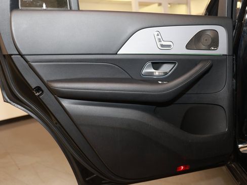 Used 2024 Mercedes-Benz GLS 450 4MATIC image 21