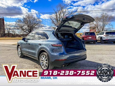 Used 2019 Porsche Cayenne S image 14