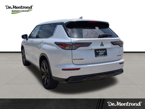 New 2026 Mitsubishi Outlander LE FWD image 7