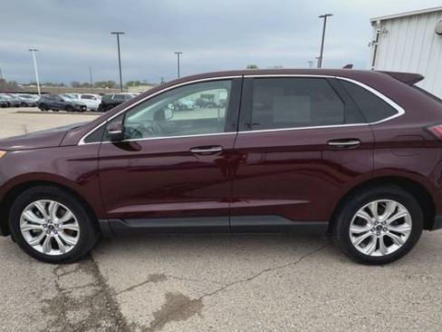 Used 2020 Ford Edge Titanium w/ Equipment Group 301A AWD/4WD image 10