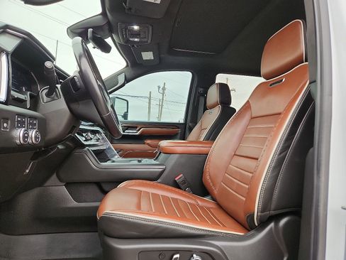 Used 2024 GMC Sierra 2500 Denali Ultimate w/ Max Trailering Package image 11