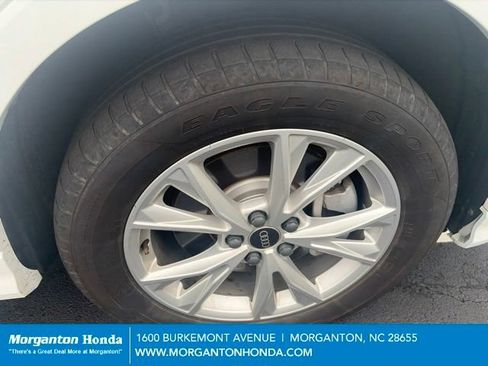 Used 2025 Audi Q3 2.0T Premium AWD/4WD image 12