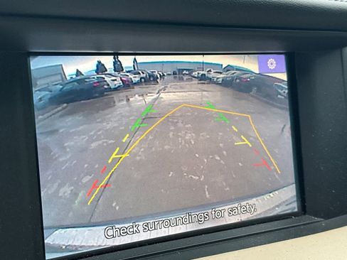 Used 2017 INFINITI QX30 Premium w/ Navigation Package image 19