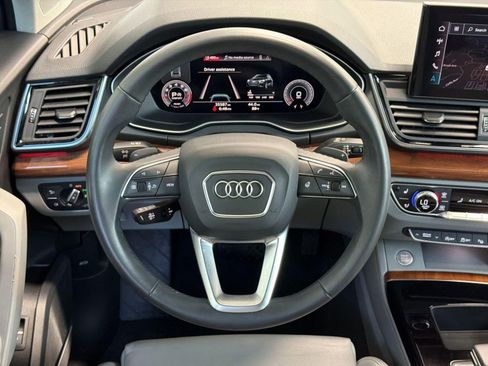 Used 2021 Audi Q5 Prestige w/ Prestige Package AWD/4WD image 18