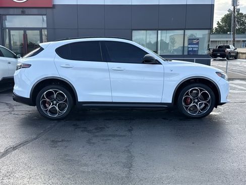 Used 2024 Alfa Romeo Stelvio Ti AWD/4WD image 2