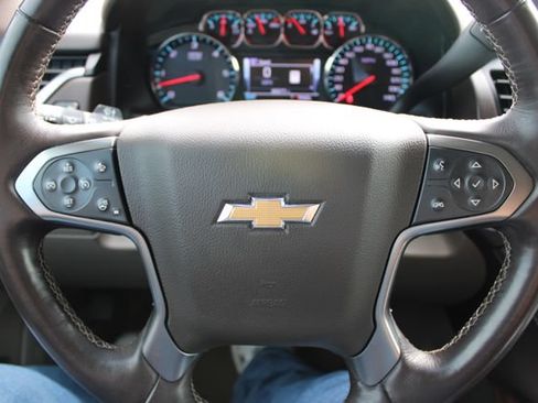 Used 2020 Chevrolet Tahoe Premier AWD/4WD image 25