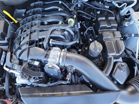 Used 2024 Dodge Durango GT image 28