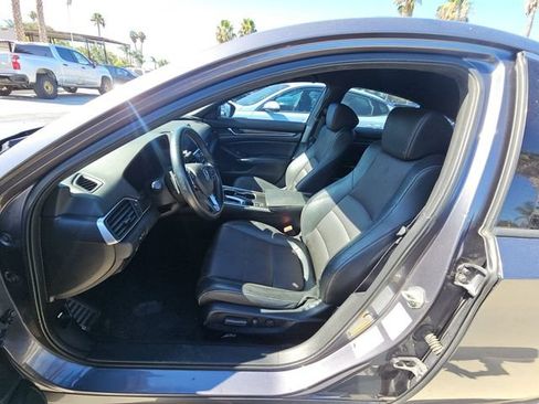 Used 2019 Honda Accord Sport image 5