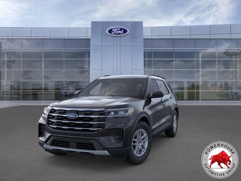 New 2026 Ford Explorer Active RWD image 3