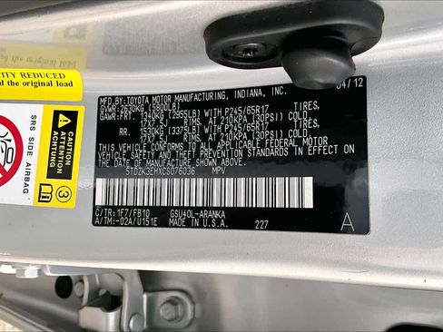 Used 2012 Toyota Highlander SE w/ Tow Pkg image 34