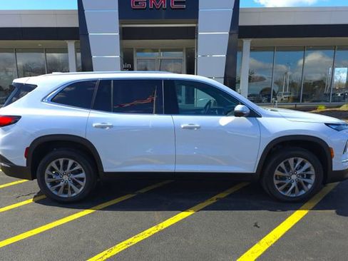 New 2026 Buick Enclave Preferred w/ Power Package AWD/4WD image 9
