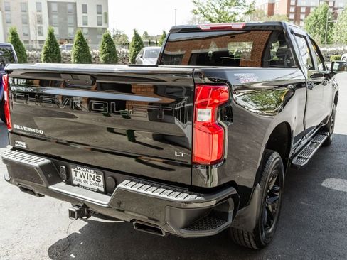 Used 2022 Chevrolet Silverado 1500 LT Trail Boss w/ Bed Protection Package AWD/4WD image 35