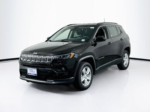 Used 2022 Jeep Compass Latitude AWD/4WD image 1