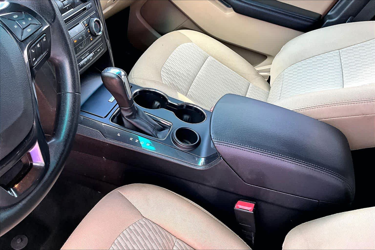 Used 2016 Ford Explorer FWD image 17