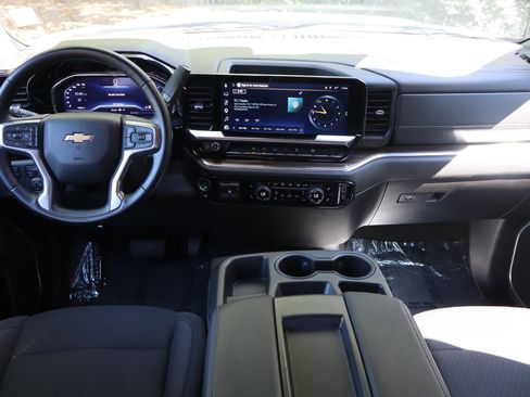 Used 2025 Chevrolet Silverado 1500 LT AWD/4WD image 19