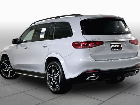 Used 2024 Mercedes-Benz GLS 450 4MATIC image 11