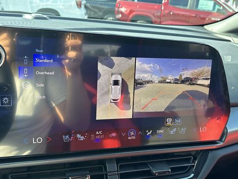 New 2026 Chevrolet Equinox EV RS image 16