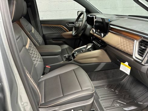 New 2026 GMC Canyon Denali AWD/4WD image 7