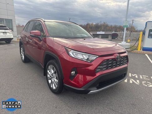 Used 2020 Toyota RAV4 Limited image 3